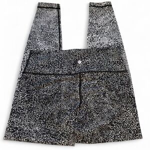 Lululemon Wunder Under Pant Luxtreme 28” Ice Breaker Black/White Print Size 10